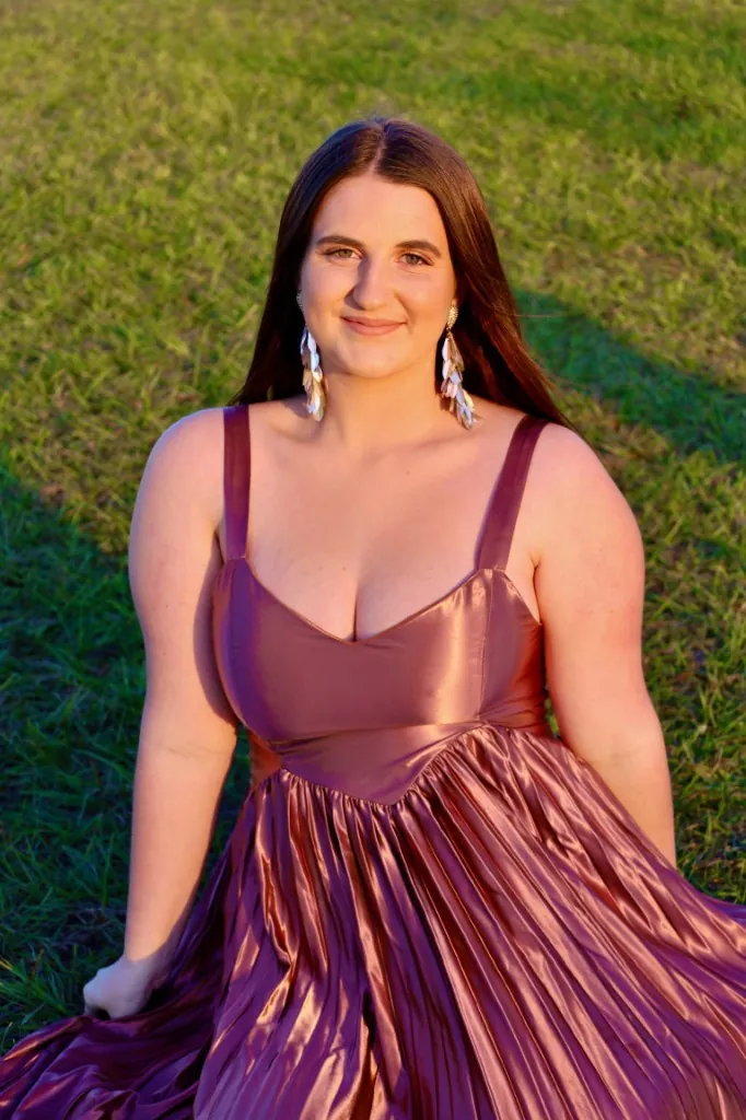 Formal portrait at sunset at Bonnet Springs Park, Lakeland — fine art photography by Cute Company Photography in Plant City & Tampa, FL